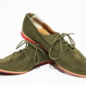 Vintage Army Green Bucks